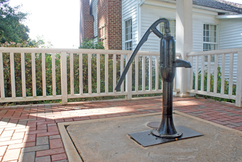 Tour Helen Keller’s birthplace in Tuscumbia and see The Miracle Worker