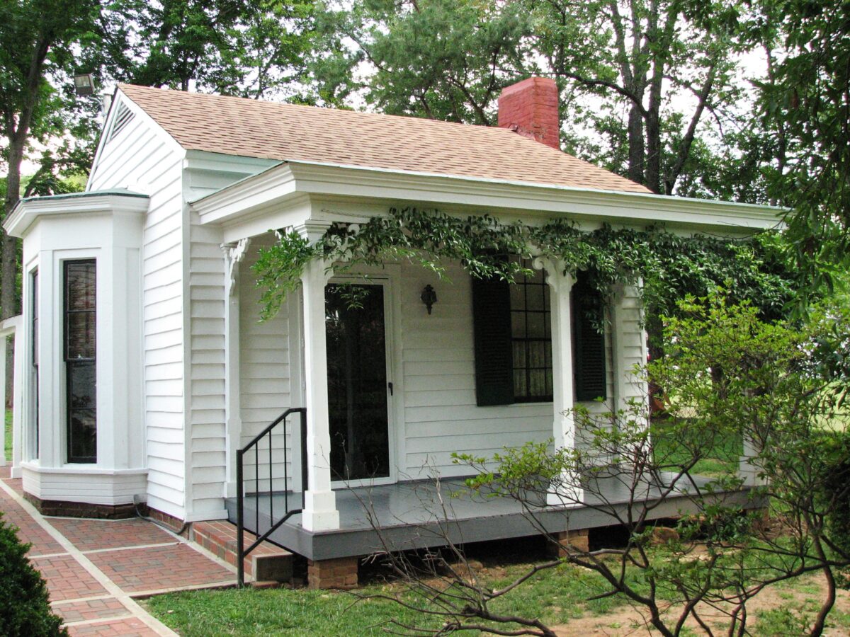 Tour Helen Keller’s birthplace in Tuscumbia and see The Miracle Worker ...