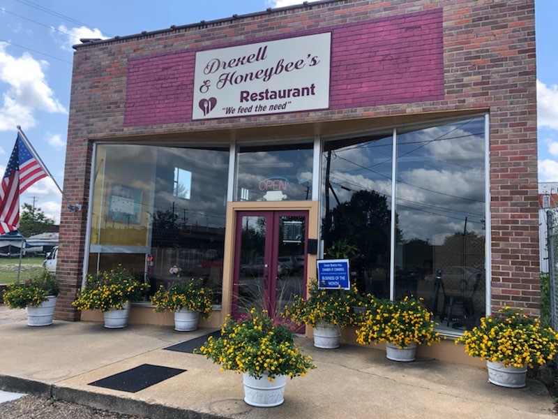 Donation Only Restaurant in Alabama doesn't charge customers Home - Drexell  and Honeybees Drexell and Honeybees