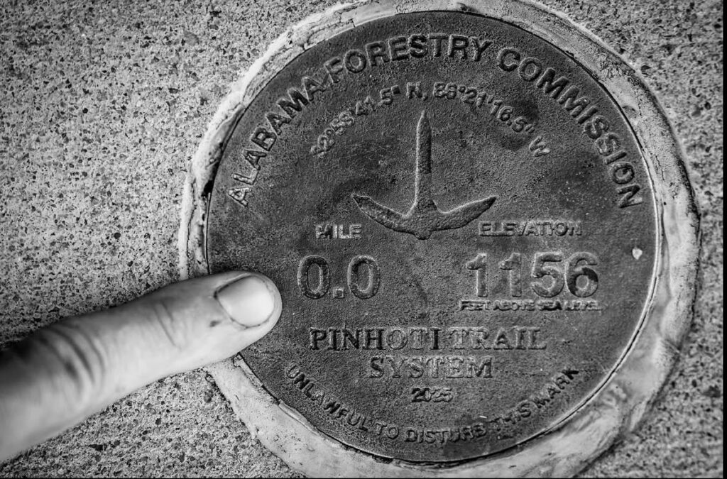 Start of Pinhoti Trail