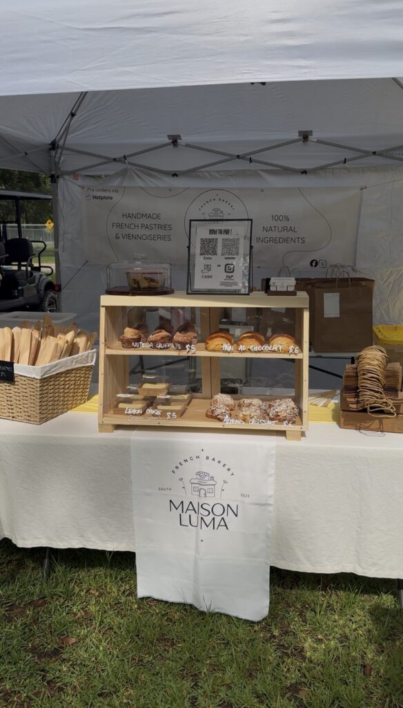 Maison Luma at market day