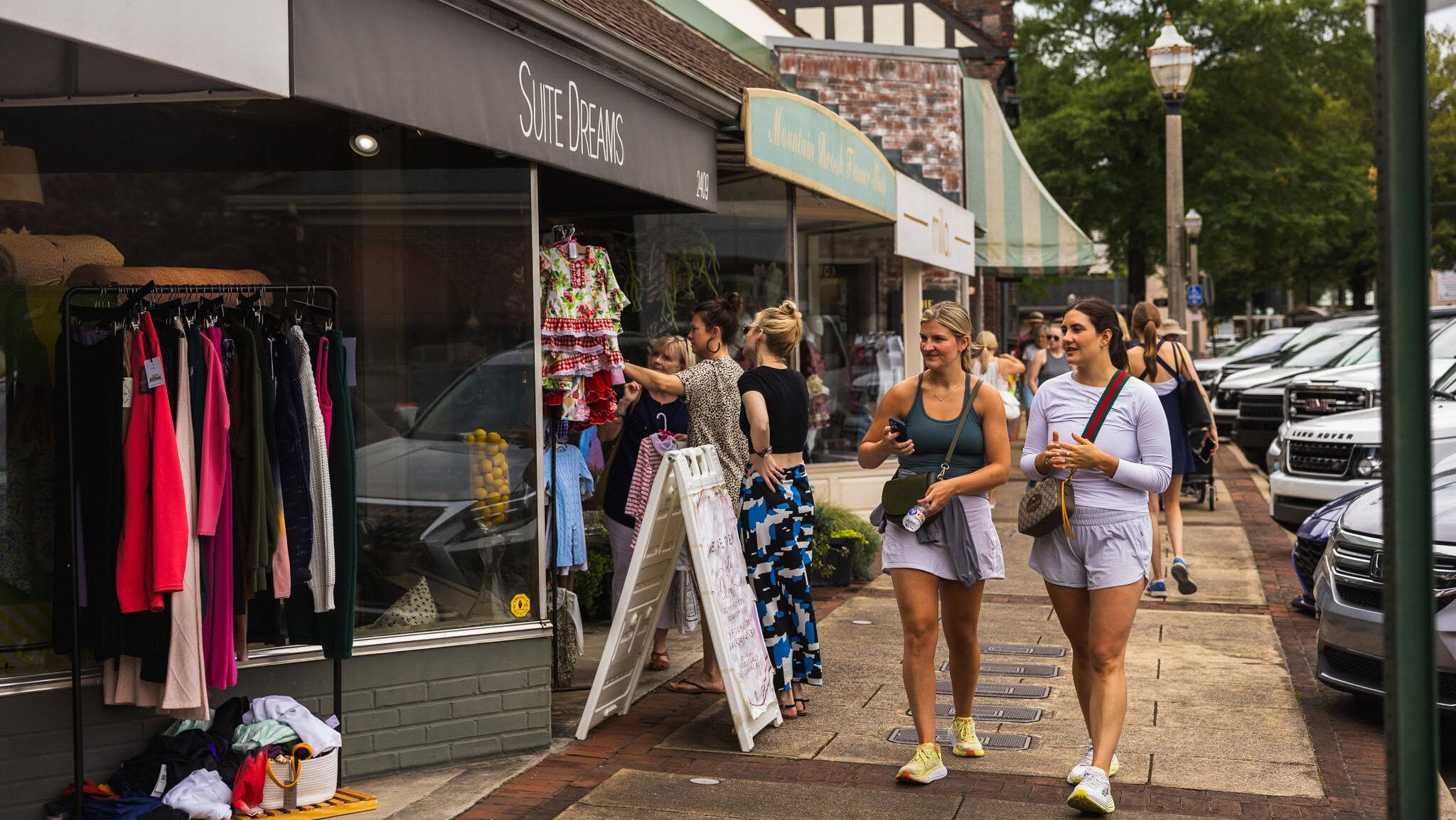 Shopping in Mountain Brook