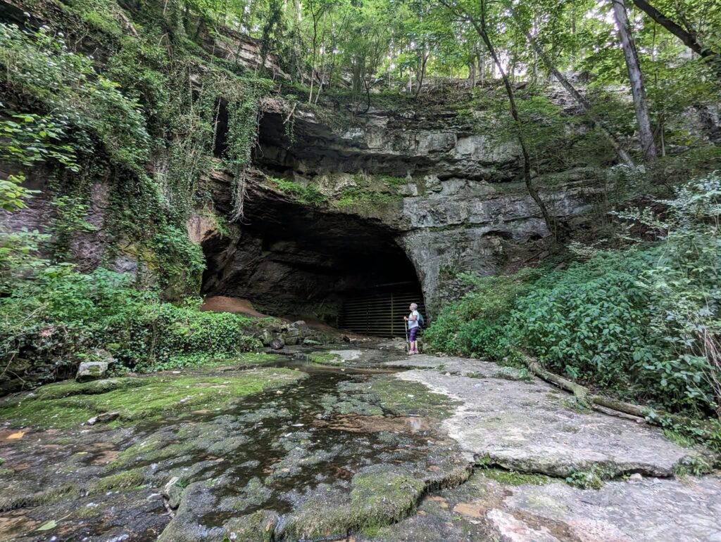 Sauta Cave